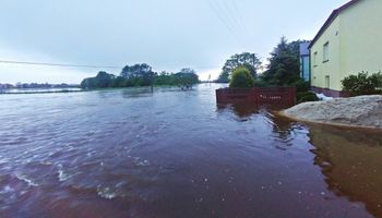 Powódź w Mielcu i okolicy. Są liczne podtopienia oraz nieprzejezdne drogi [NA ŻYWO]