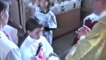 Ksiądz wykorzystywał 9-letniego chłopca. „Jest wspólnikiem w grzechu” – uznał Sąd Kościelny