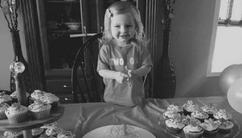 Nie żyje 2-letnia córeczka piosenkarza country. Koszmar rozegrał się w jego domu