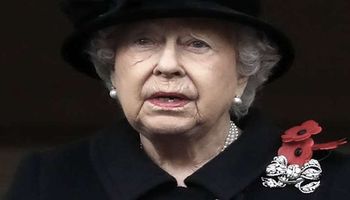 Królowa Elżbieta II jest kontuzjowana