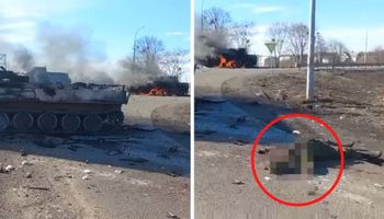 Okropne nagranie z frontu! Zwłoki rosyjskiego żołnierza na tle płonących czołgów