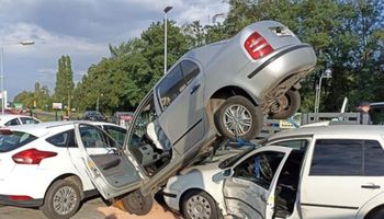 Wypadek na parkingu pod Opolem