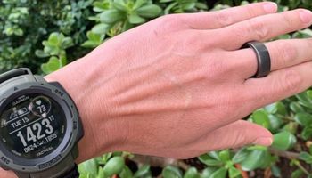 Wojsko USA testuje inteligentny zegarek i system pierścieni, który wykrywa choroby
