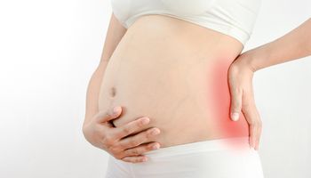 Rwa kulszowa w ciąży – objawy, przyczyny i leczenie