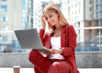 Bezpiecznie w internecie. Sprawdź, jak chronić firmę przed cyberatakami