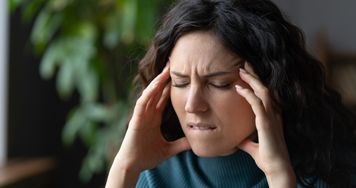 Sztuczna inteligencja przewiduje migrenę dzień wcześniej. Naukowcy wskazali najważniejszy sygnał
