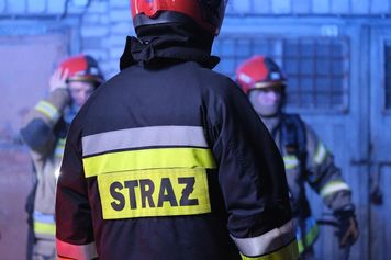 Tragedia na Czubach. Pożar mieszkania przy Szmaragdowej, w środku zwęglone zwłoki
