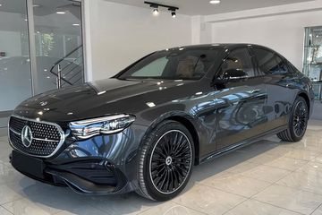 Mercedes Klasa E 200 AMG
