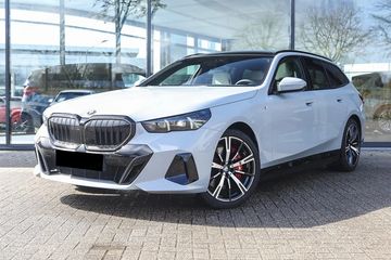 BMW Seria 5 Touring 520d xDrive M Sport