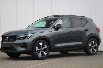 Volvo XC40 B3 Ultra Dark