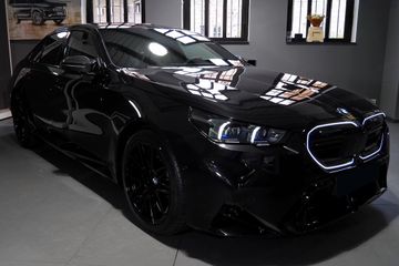 BMW Seria 5 M5