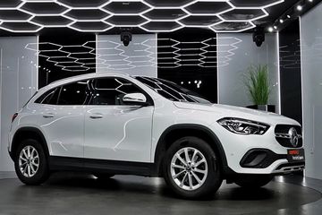 Mercedes GLA 200