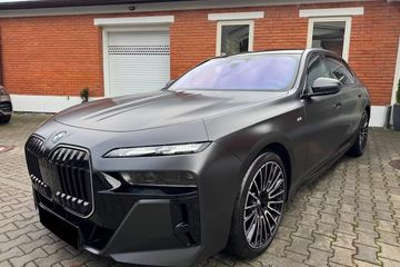 BMW Seria 7 740d xDrive M Sport