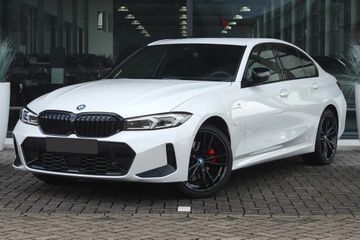 BMW Seria 3 330e xDrive M Sport