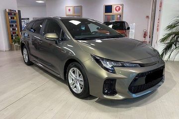 Suzuki Swace Premium Plus