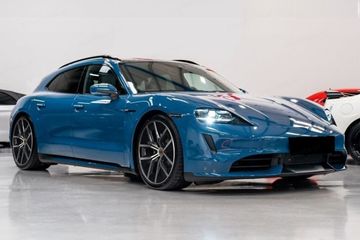 Porsche Taycan 4S Sport Turismo Black Edition