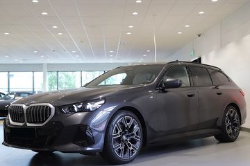 BMW Seria 5 Touring 540d xDrive M Sport