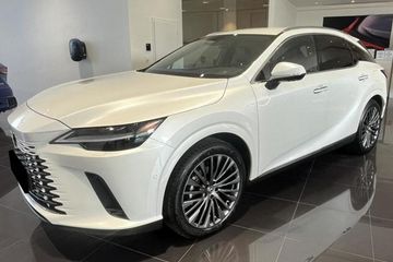 Lexus RX 450h+ Omotenashi 2.5 Hybrid Plug-in