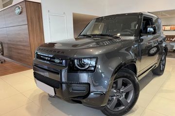 Land Rover Defender 90 D250 X-Dynamic SE