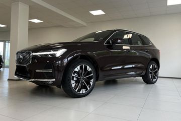 Volvo XC60 B5 AWD Ultra Bright