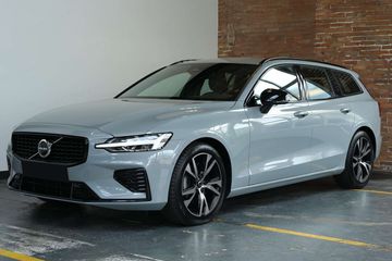 Volvo V60 B4 Plus Dark