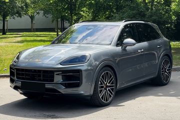 Porsche Cayenne S E-Hybrid Black Edition