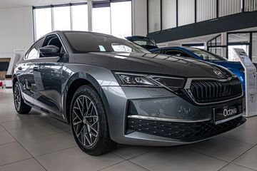 Skoda Octavia Selection Edition 130 1.5 TSI mHEV DSG