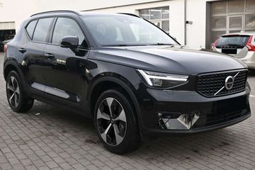 Volvo XC40 B3 Ultra Dark
