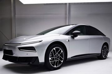 XPENG P7+ Performance Pro  74.9 kWh AWD