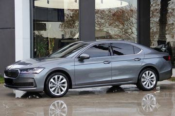 Skoda Superb Selection 2.0 TSI DSG 4x4