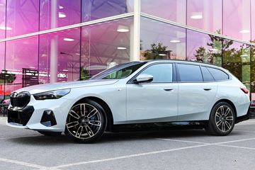 BMW Seria 5 520d xDrive M Sport