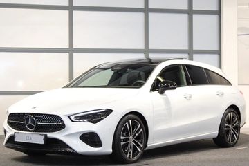 Mercedes CLA 180 Progressive Shooting Brake