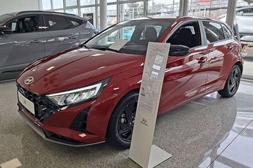 Hyundai i20 1.0 T-GDi Modern Black DCT