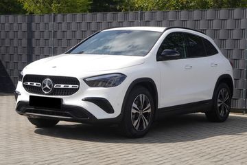 Mercedes GLA 200 Progressive 