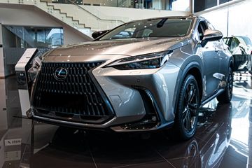 Lexus NX 450h+ Prestige 2.5 Plug-in Hybrid