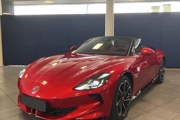 MG Cyberster 77kWh AWD Czerwony Dach