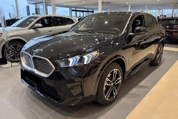 BMW iX2 eDrive20 M Sport