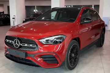 Mercedes GLA 200 AMG Line