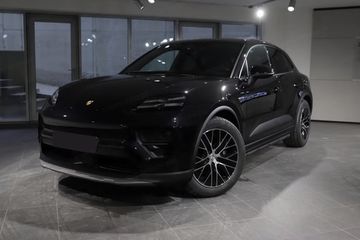 Porsche Macan 4