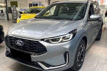 Ford Kuga ST-Line X  2.5 FHEV