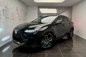 Lexus NX 350h Omotenashi 2.5 Hybrid AWD