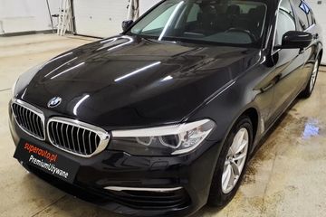 BMW Seria 5 540i GPF xDrive Luxury Line aut