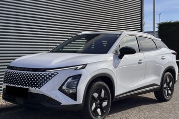 Omoda 5 1.5 T-GDI Hybrid Premium DHT