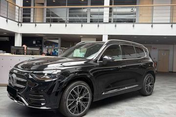 Mercedes GLB 200 AMG Line