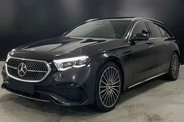 Mercedes Klasa E 300 e AMG Estate