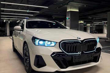 BMW Seria 5 520d xDrive M Sport