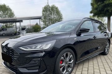 Ford Focus ST-Line X 1.0 EcoBoost mHEV  aut