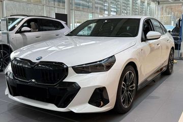 BMW Seria 5 520d M Sport