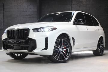 BMW X5 M60i
