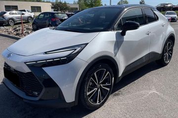 Toyota C-HR Executive 2.0 Plug-in Hybrid Dynamic Force